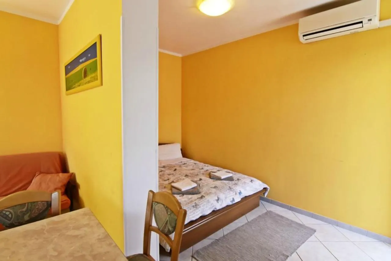 Apartmani Milos Umag Pensjonat